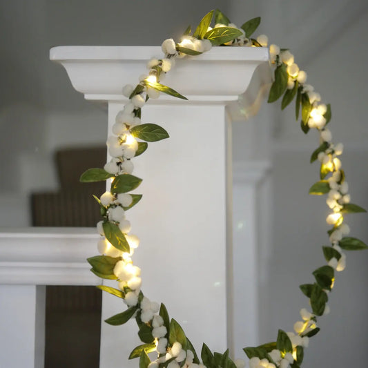 Mistletoe Fairy Light Wreath