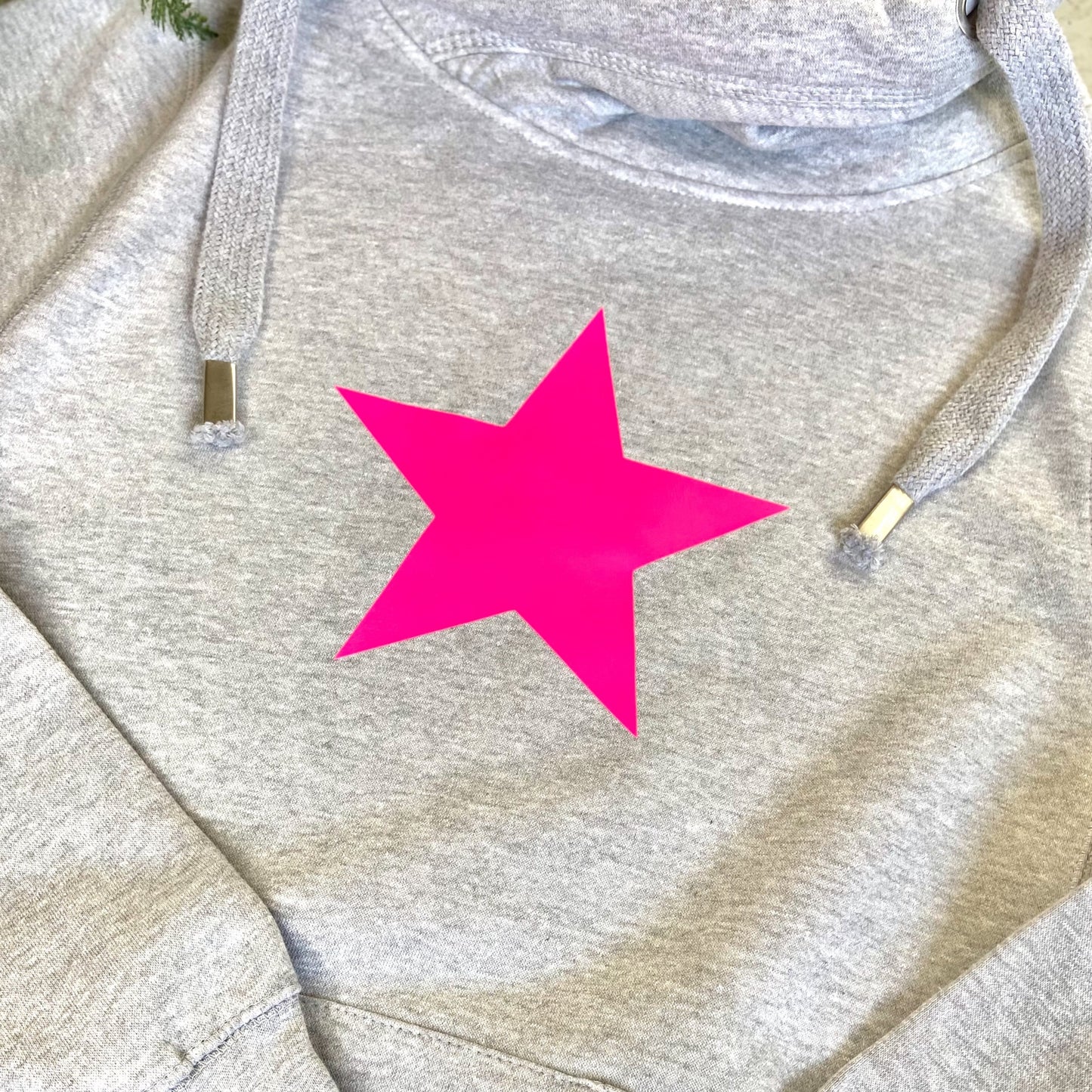 Shimmer & shine bright in our star print cowl neck hoodie. You can mix & match the 2 neon bright star colours to your preference -Neon pink or Neon Orange. Glitter & Mud
